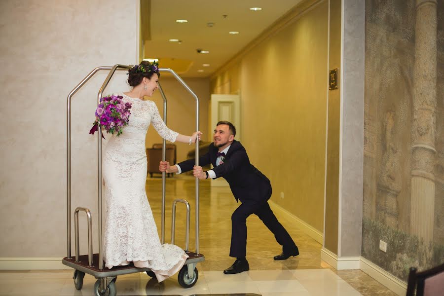 Fotógrafo de casamento Marina Cherednichenko (cheredmari). Foto de 25 de setembro 2017