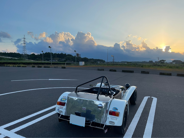 セブン 1700SSのカプチーノ EA21R・夕方のドライブに関するカスタム事例の投稿画像1枚目