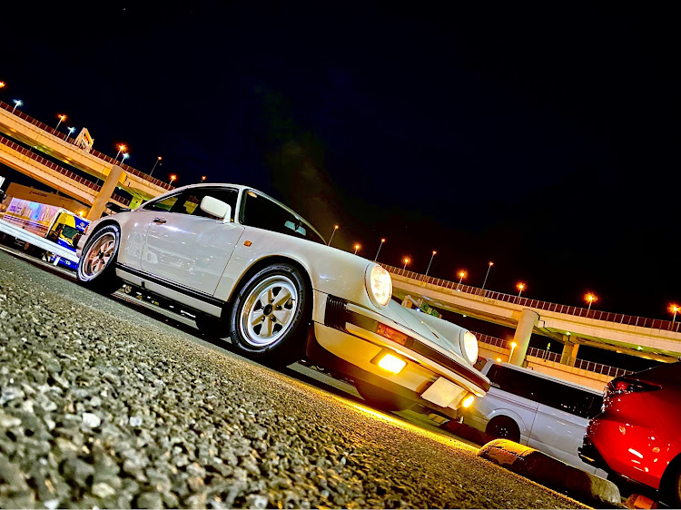 911 クーペのあけましておめでとうございます🎍🌅🎍・大黒パーキング・深夜のドライブ・今年初・いつもイイね＆コメントありがとうございます😆に関するカスタム事例の投稿画像1枚目