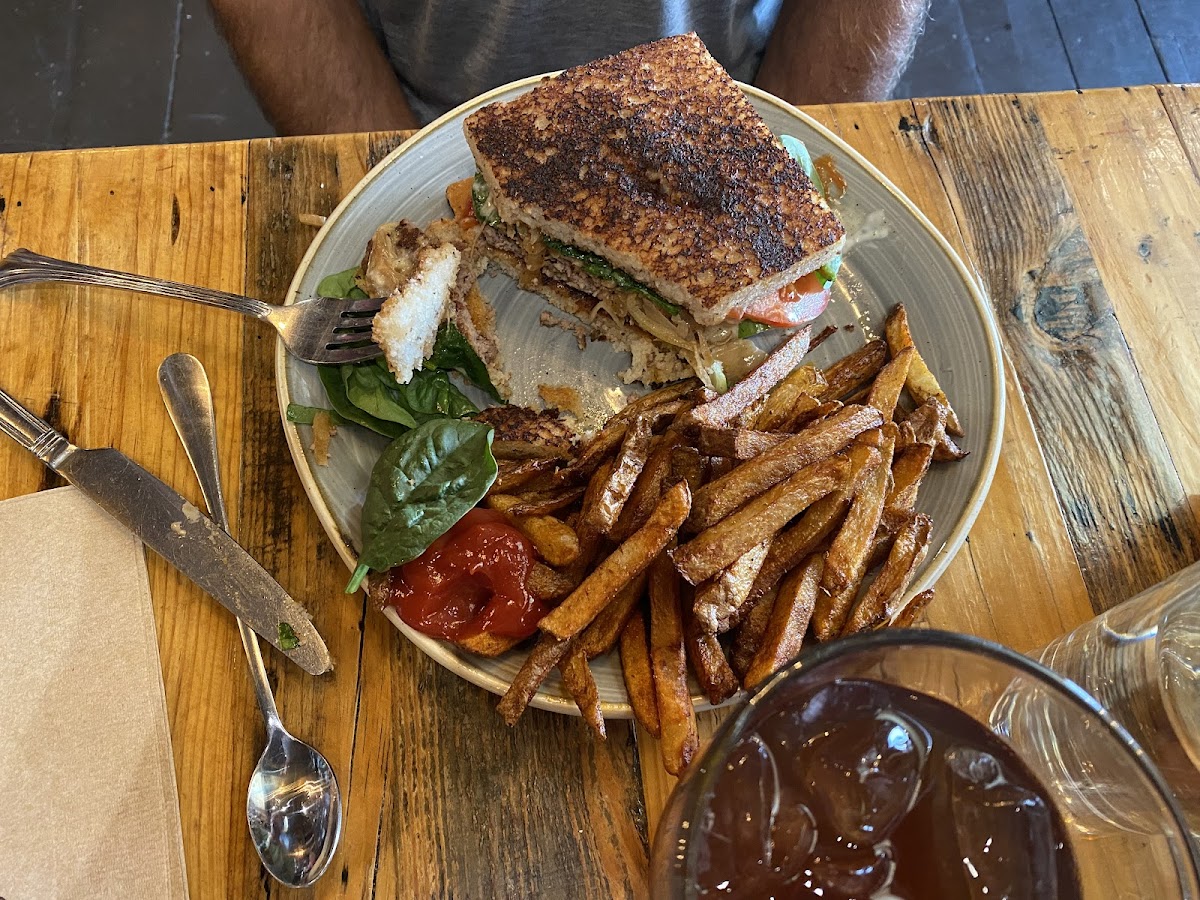 Burger/fries. Delicious flat bread bun made locally.