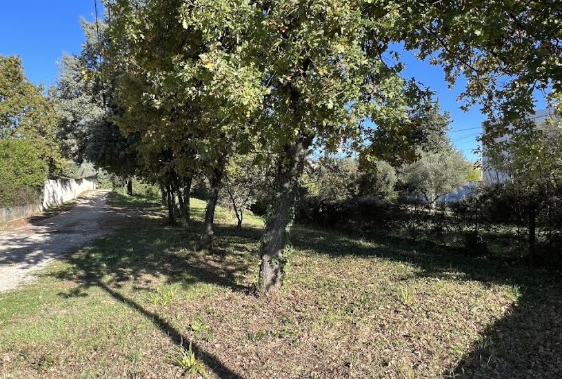  Vente Terrain à bâtir - 750m² à Brignoles (83170) 