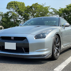 NISSAN GT-R R35