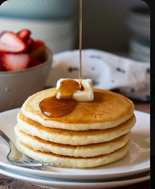 Classic Pancake (Served With Butter, Whipped Cream & Syrup)