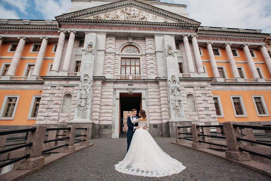 Fotografo di matrimoni Anya Agafonova (anya89). Foto del 3 ottobre 2017