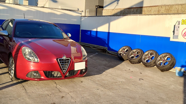 ジュリエッタ スポルティーバのホイール洗浄・純正ホイール・懐かしのに関するカスタム事例の投稿画像2枚目