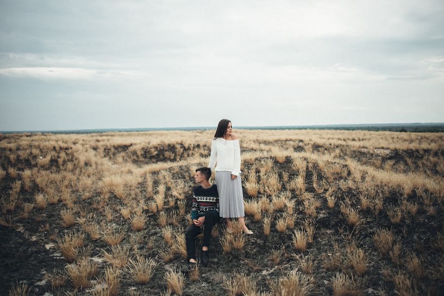 Fotograf ślubny Elena Radion (helencurly). Zdjęcie z 4 stycznia 2018