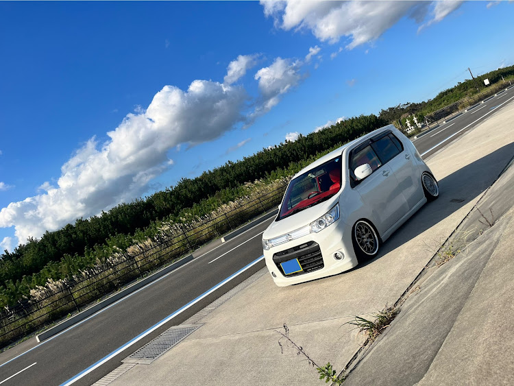 ワゴンRスティングレーのスマホ撮影・10月もよろしくお願いします・中秋の名月・ドライブに関するカスタム事例の投稿画像1枚目