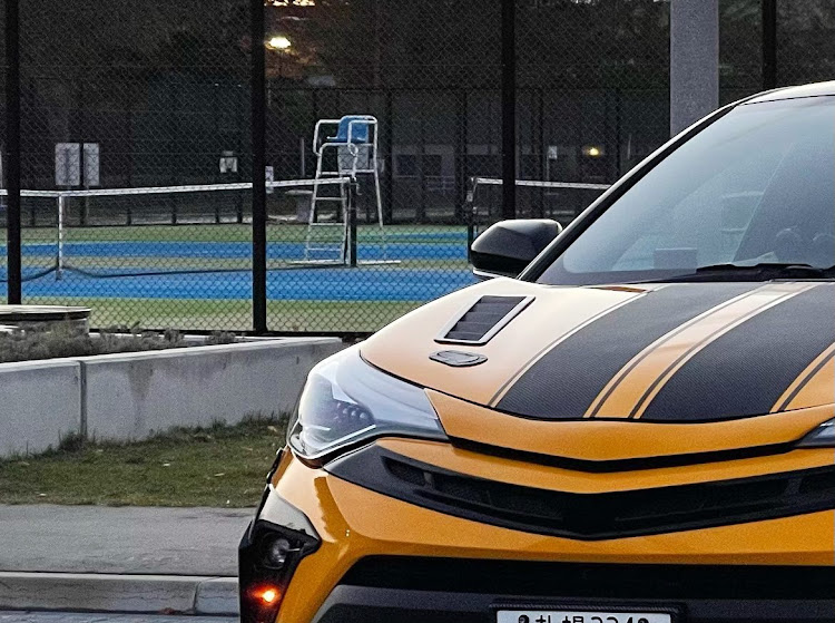 C-HRのTOYOTA・C-HR・アップ3点セットに関するカスタム事例の投稿画像1枚目