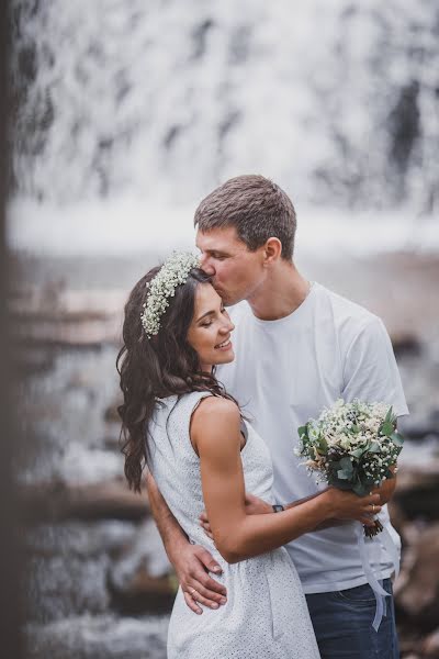 Fotógrafo de casamento Yanka Partizanka (partisanka). Foto de 2 de agosto 2021