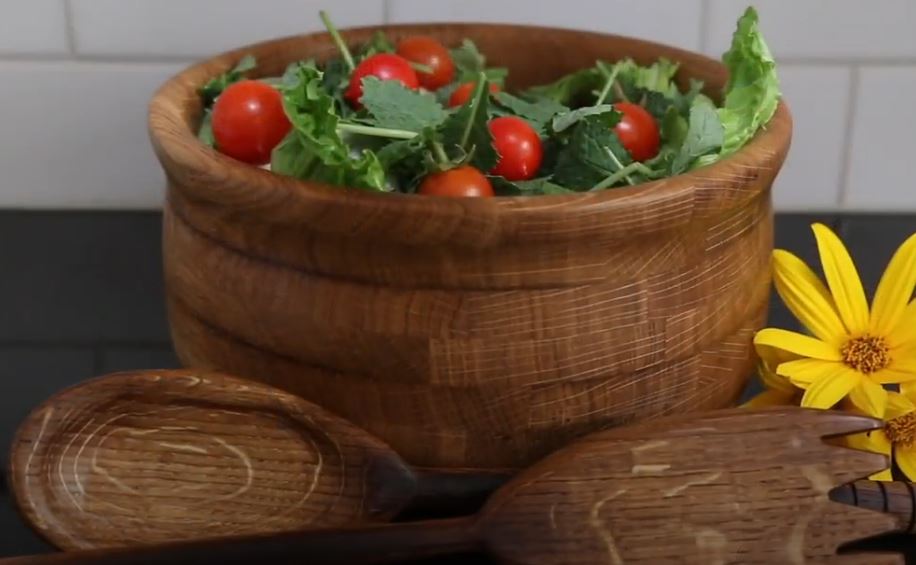 14 Most Profitable Woodworking Projects to Build & Sell in 2020: Salad Bowls/Spoons