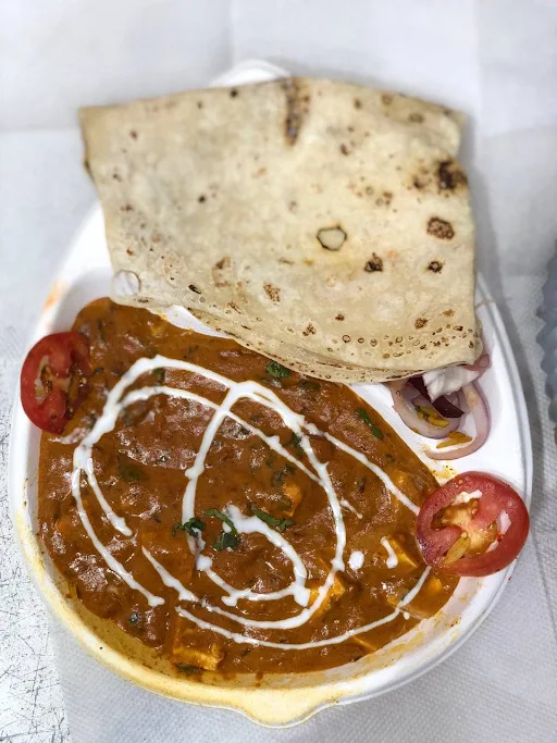 Paneer Gravy With 2 Rumali Roti