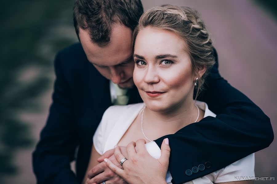 Fotografo di matrimoni Heljo Hakulinen (kuvamiehet). Foto del 22 aprile 2019