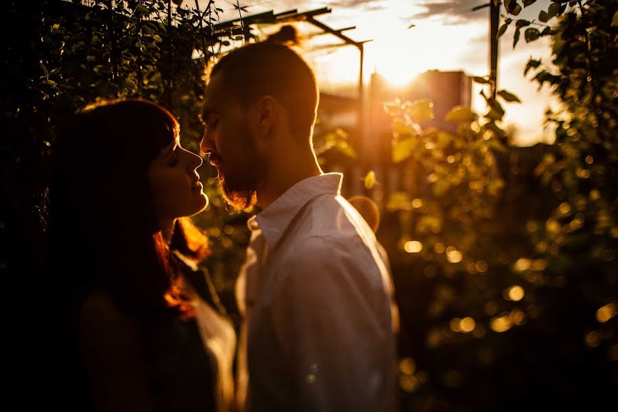 Photographe de mariage Denis Anurev (ideapix). Photo du 2 septembre 2013