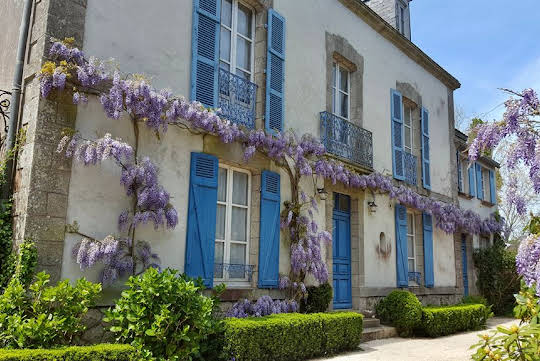 Maison avec piscine et terrasse