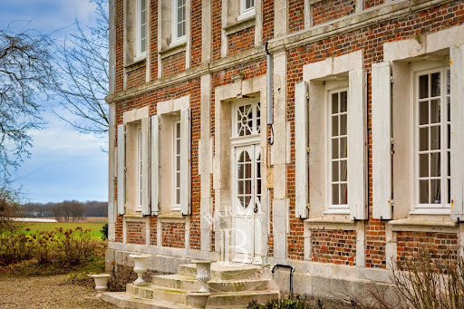 Manor 2
