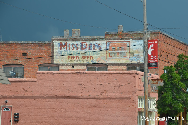 Miss Del's general store