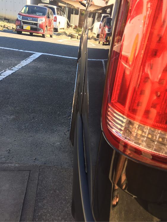 ハイエースのお盆休み・夏休みの工作・ハイエース・リヤオーバーフェンダー・クロバンパー愛好会に関するカスタム事例の投稿画像10枚目