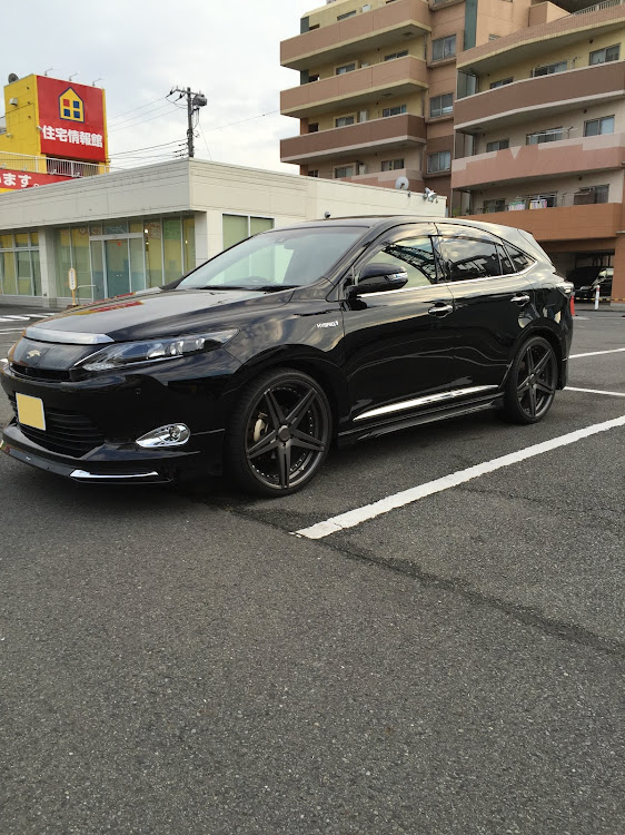 ハリアーのBBS LM・エアサス・自粛モード・納車から現在に関するカスタム事例の投稿画像5枚目