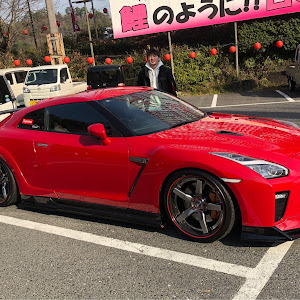 NISSAN GT-R R35