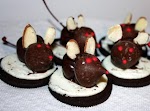 Christmas Mice was pinched from <a href="http://www.food.com/recipe/christmas-mice-201193" target="_blank">www.food.com.</a>