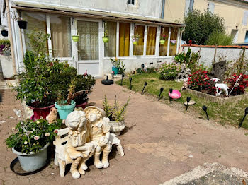 maison à Les Eglises-d'Argenteuil (17)