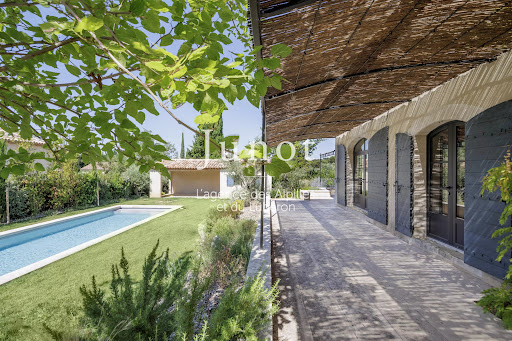 House with pool 4
