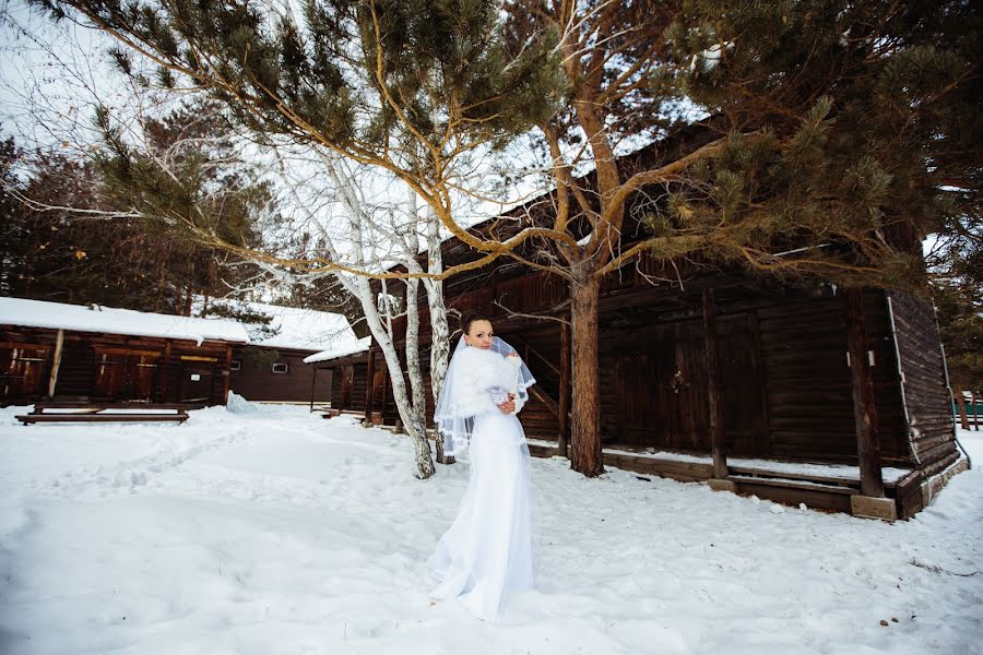 Fotografo di matrimoni Olesya Brezhneva (brezhnevaolesya). Foto del 20 febbraio 2015