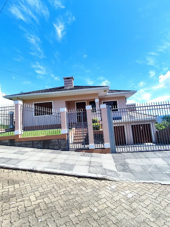 Casas à venda Morro do Leôncio