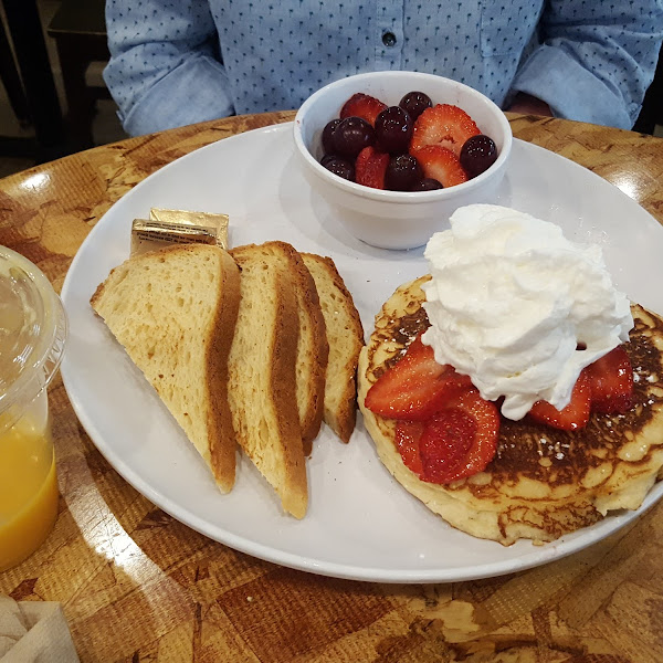 GF pancakes and toast! Yum!