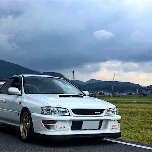 インプレッサ WRX GC8