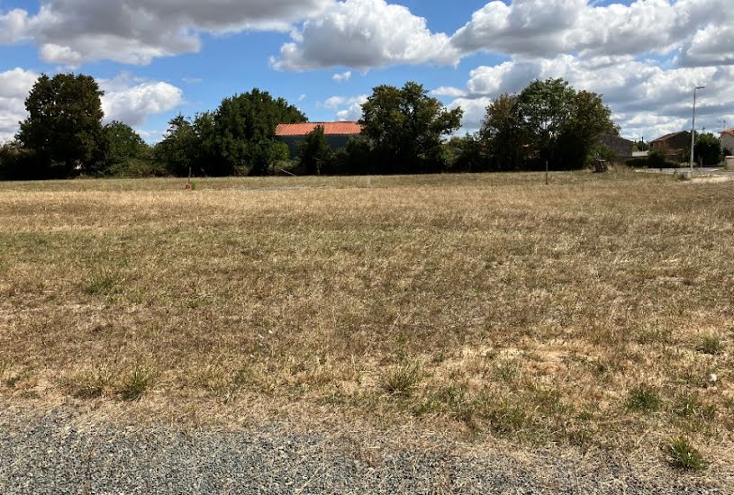  Vente Terrain à bâtir - 699m² à Courcerac (17160) 