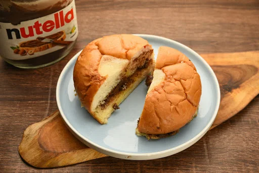 Nutella Bun Maska (1 Bun)