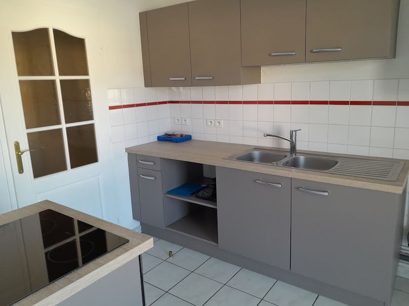 Location  appartement 2 pièces 49.68 m² à Annonay (07100), 560 €