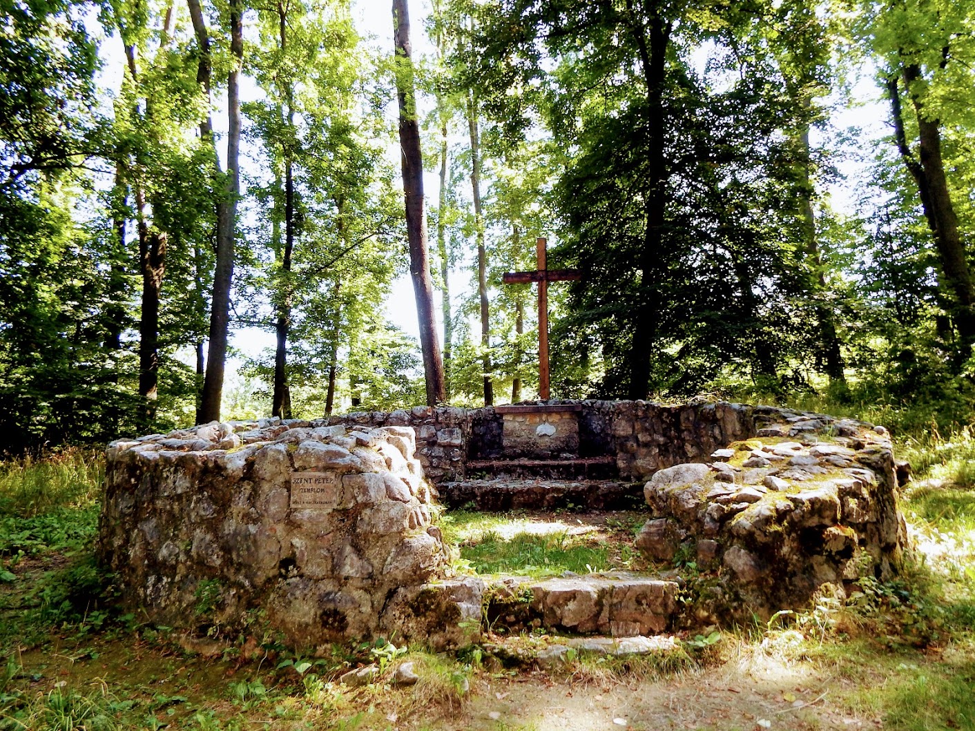 Baj - Kovácsi Szent Péter templomrom (Öreg-Kovács-hegy)