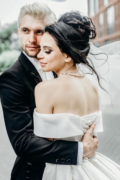Wedding photographer Vitaliy Ushakov (ushakovitalii). Photo of 6 April 2021