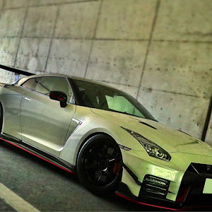 NISSAN GT-R R35