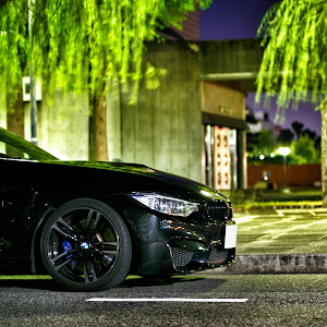 M4 クーペ F82