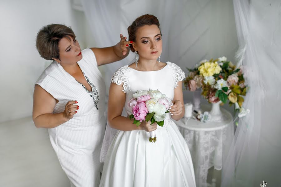 結婚式の写真家Stanislava Yakovleva (wedlovephoto)。2019 6月12日の写真