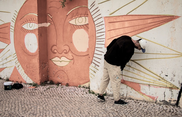 Murales sfacciato di atlantex