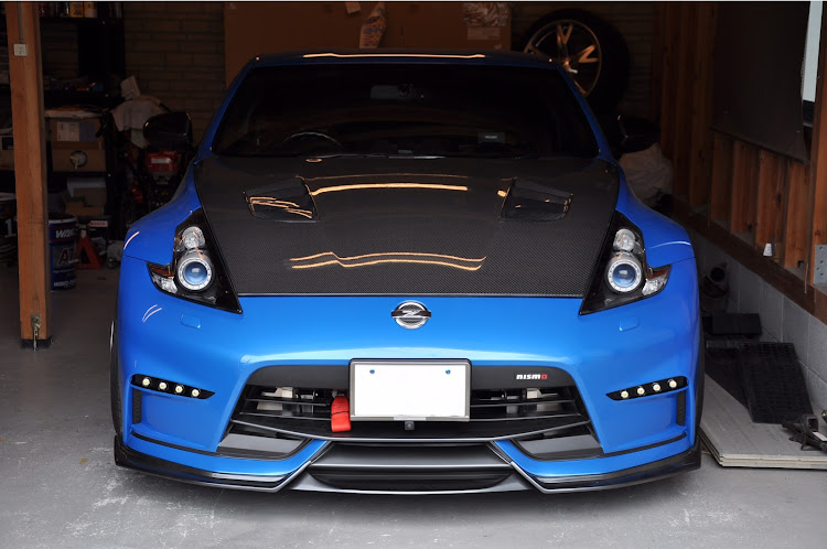 フェアレディZの370z・オイルクーラー・トラスト・carbonsignal・carbon signalに関するカスタム事例の投稿画像1枚目