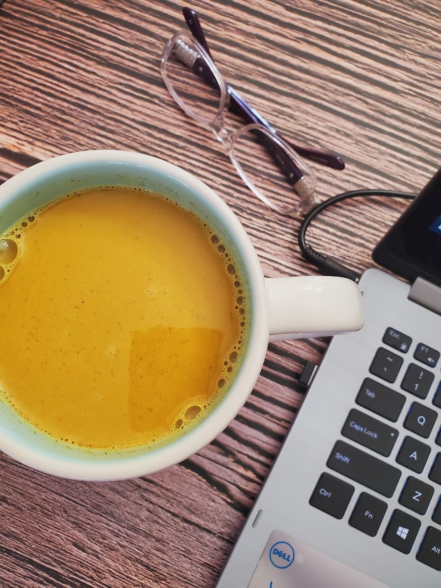 Goldenmilk (with homemade almond milk)