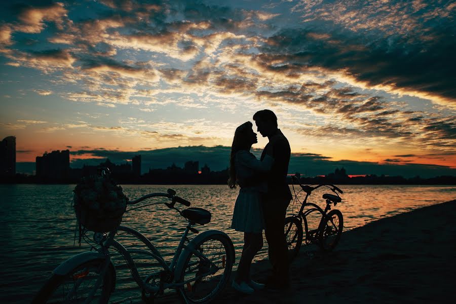 Fotógrafo de casamento Evgeniya Sedneva (falcona). Foto de 20 de maio 2016