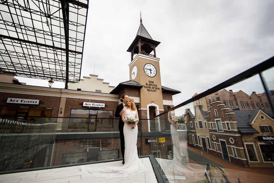 Wedding photographer Oksana Ryabovol (oksanariabovol). Photo of 18 January 2020