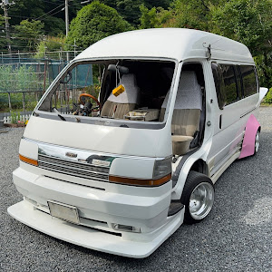 ハイエース スーパーロング