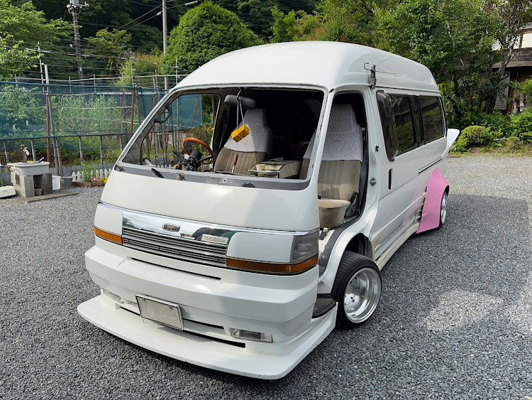 ハイエース スーパーロングのレアな純正パーツに関するカスタム事例の投稿画像1枚目