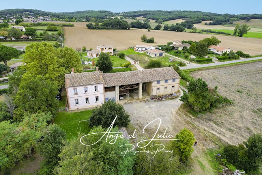 Vente ferme 10 pièces 260 m² à Lévignac (31530), 689 000 €