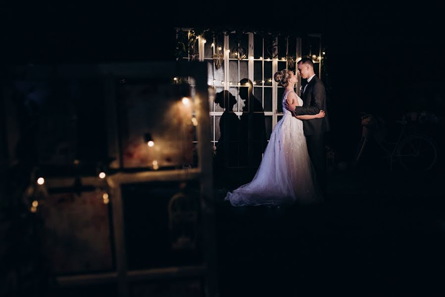 Wedding photographer Mikola Cimbalyuk (mikolacimbal). Photo of 20 November 2019