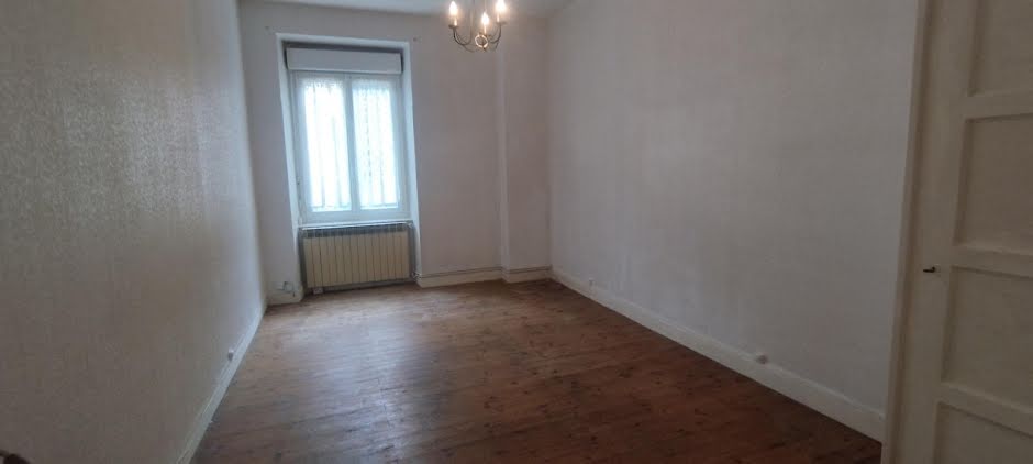 Vente appartement 5 pièces 110 m² à Annonay (07100), 90 000 €