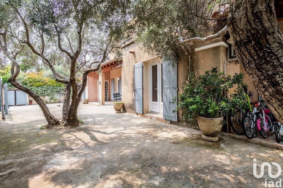 Vente maison 9 pièces 215 m² à Carpentras (84200), 364 000 €