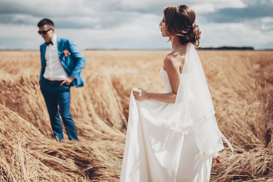 Fotografo di matrimoni Olga Laferova (ole4kalaf). Foto del 7 ottobre 2017